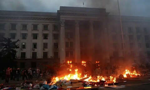 Der Brand des Gewerkschaftshauses in Odessa am 2. Mai 2014, bei dem es zu vielen Toten kam. Darüber zu berichten war echt gefährlich. (Bild Spiegel)